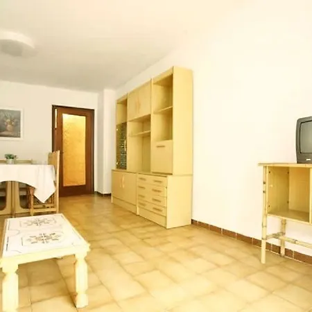 Apartment Marina *
