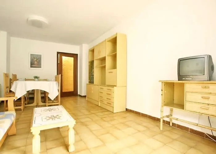 Apartment Marina *